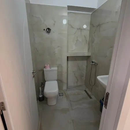 Lukova Rooms * Lukovë